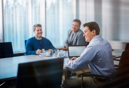 img_Recruitment process_Customers meeting